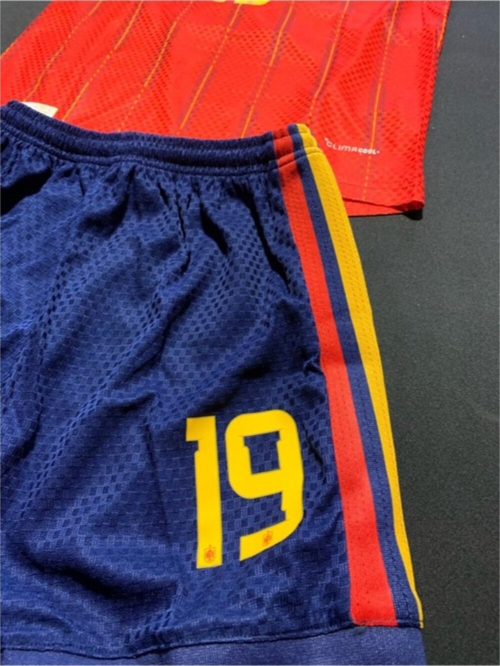 Kids 2026 Spain Jerseys - Picture 13 of 16